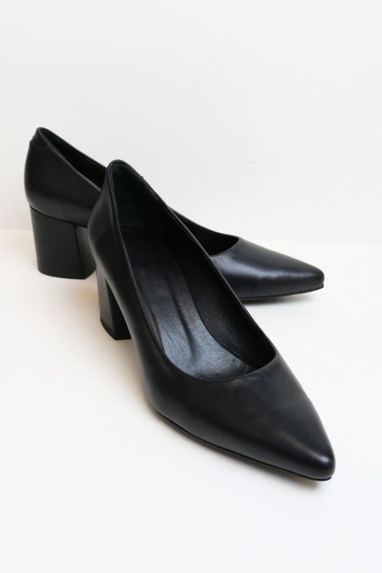 Sivri Burun Hakiki Deri Kısa Kalın Topuklu Kadın Stiletto  SİYAH resmi