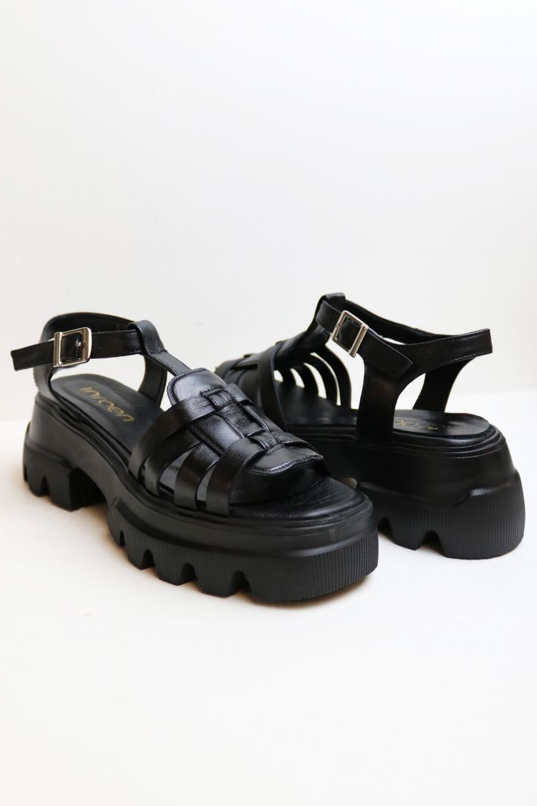 Kemer Detaylı Kalın Taban Hakiki Deri Kadın Sandalet  SİYAH resmi