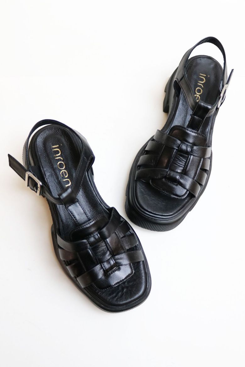 Kemer Detaylı Kalın Taban Hakiki Deri Kadın Sandalet  SİYAH resmi