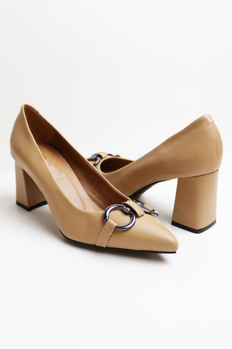  Hakiki Deri Toka Detaylı Topuklu Ayakkabı   NUDE resmi