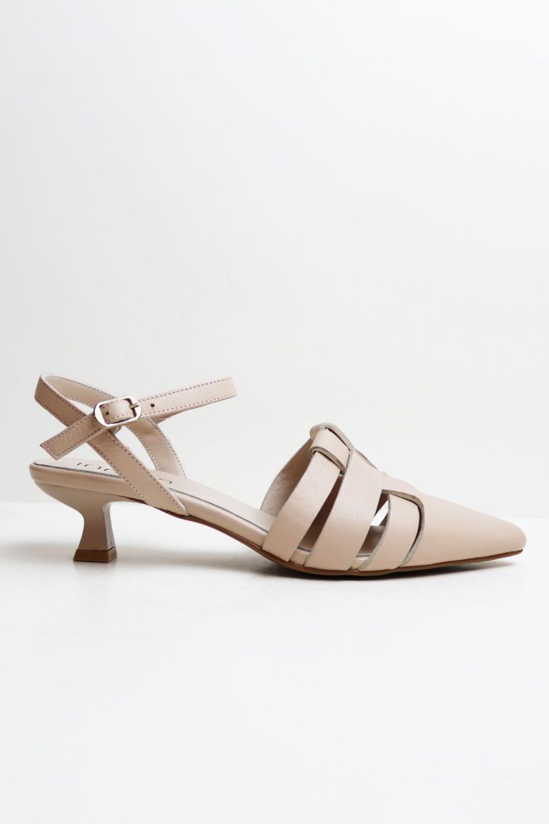 Kemer Detaylı Sivri Burun Hakiki Deri Kısa Topuklu Ayakkabı  TEN  resmi