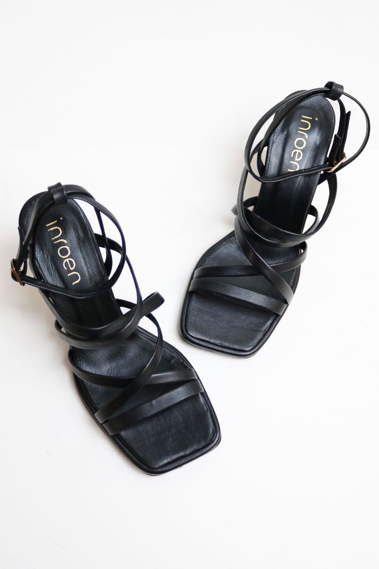 Çarpraz Bantlı Hakiki Deri Bilekten Bağlamalı Kadeh Topuk Topuklu Ayakkabı  SİYAH resmi