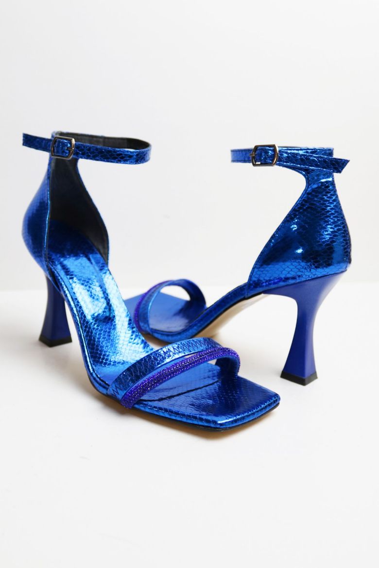 Bilekten Bağlı Küt Burun Taşlı Çift Bantlı Topuklu Ayakkabı  SAKS resmi