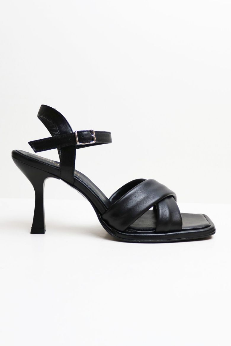Hakiki Deri Kemer Detaylı Kadeh Topuklu Ayakkabı  SİYAH resmi