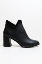 Yan V Detaylı Bilek Boy Kalın Topuklu Hakiki Deri Kadın Bot  SİYAH